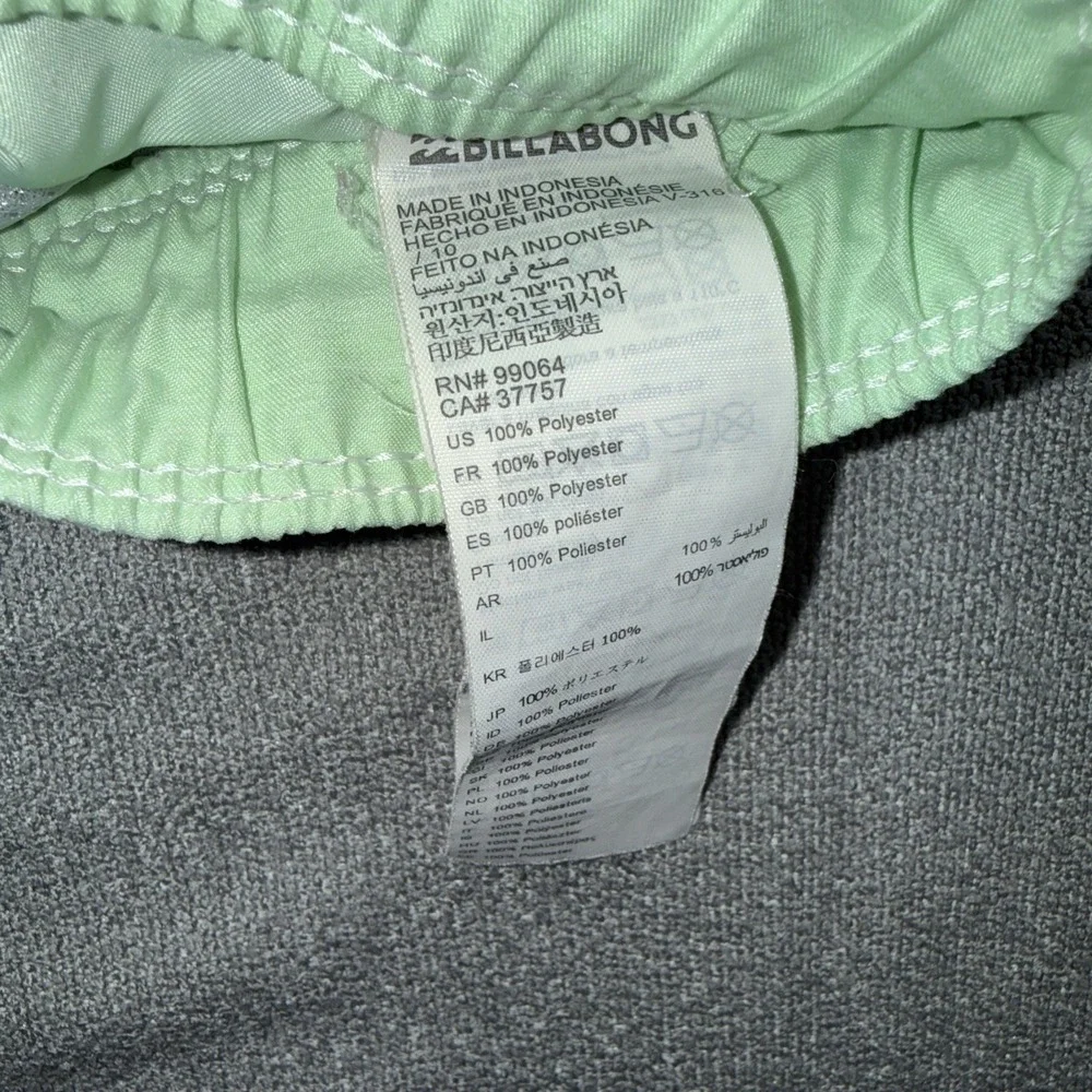 Men's Billabong All Day Layback‎ Shorts Trunks Small Pistacio Short Length